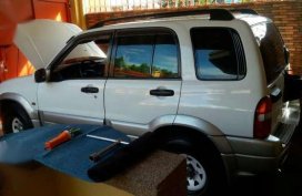 Suzuki Vitara White AT For Sale