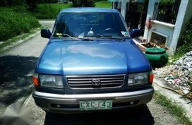 Toyota revo glx 2000 model