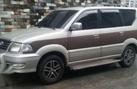 Toyota Revo 2003 vx200 for sale 