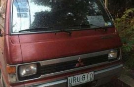 Mitsubitshi L300 Versa Van 1998 Red MT 