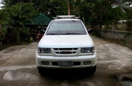 Isuzu Crosswind XUV 2004 White AT 