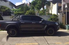 FOR SALE Toyota Hilux 2017