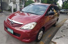 Toyota innova j MT diesel