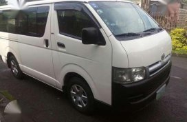 2006 Toyota Hiace White MT For Sale