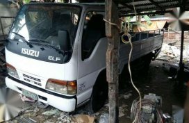 Isuzu Elf 4bc2 12ft White MT For Sale