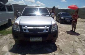 For Sale Isuzu Dmax 2010 Silver MT 