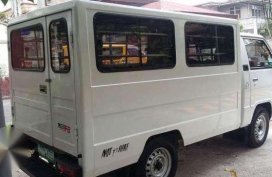 Mitsubishi L300 2009