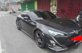 Toyota 86 (2013 mdl ) well maintain for sale