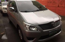 toyota innova 2012