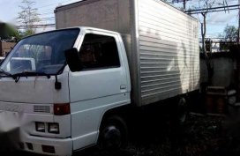 lsuzu elf van good condition for sale