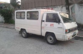 2005 Mitsubishi L300 FB White MT For Sale