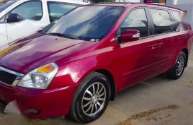 Kia Grand Carnival 2012 Red AT For Sale