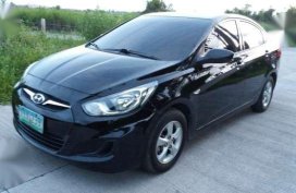 Hyundai Accent - 2012 Automatic