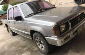 Mitsubishi Pick Up L200 manual diesel