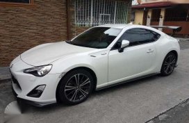 Toyota 86 2014 MT Pearlwhite Coupe For Sale