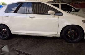 Honda City 2003 - Pearl White (manual) - RUSH