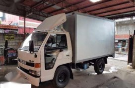 Isuzu Elf Aluminum Van 2003 10ft 4HF1 White 