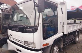 Isuzu Forward Giga Dumptruck Japan CBU elf