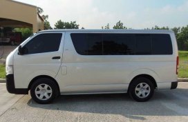 2009 Toyota Hiace Commuter MT for sale