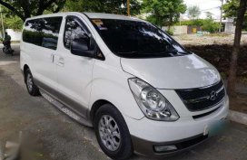 2013 Hyundai Grand Starex VGT AT White 