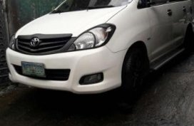 2010 toyota innova j gas