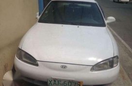 Hyundai Elantra 2001 MT White For Sale