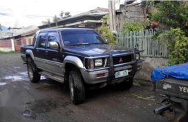 Mitsubishi Strada Pick-up