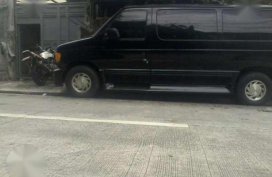 Ford artista van E-150