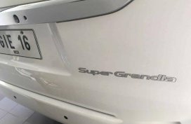 TOYOTA HIACE SUPER GRANDIA 2.5 D4D AUTOMATIC 