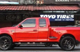 Ford F-150 4x4 AT Red Picjkup For Sale