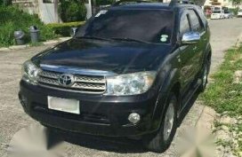 Toyota Fortuner G 2011 MT Black For Sale