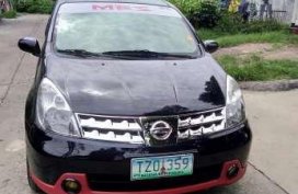 Nissan grand livina 2011 AT