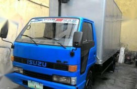 2005 dor isuzu elf nkr 14ft alum van 6wheeler eagle inline