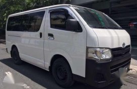 2012 Toyota Hiace Commuter