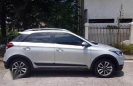 2016 Hyundai i20 Cross Sport 1.4 AT Silver 