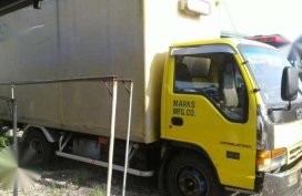 Isuzu Elf Closedvan 2006 4hf1 MT Yellow For Sale