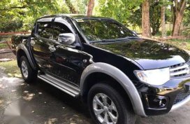 2013 Mitsubishi Strada GLS V 4x4 MT Black 