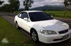 Honda Accord 1999 AT White Sedan For Sale