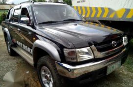 Toyota Hilux SR5 4x4 2002 MT Black For Sale