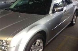 LIKE NEW CHRYSLER 300c V6 2.7L 2010 FOR SALE