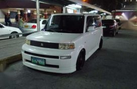 2005 Toyota bB Scion Pearl White