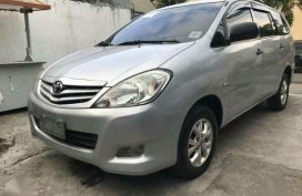 Toyota Innova E AT 2009 Silver For Sale
