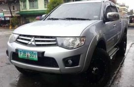 Mitsubishi Strada Gls V 4x4 2013 MT Silver 