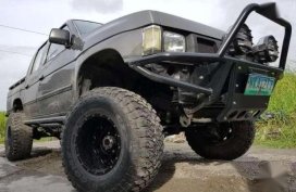 WELL MAINTAINED 4x4 Nissan Pathfinder 99 FOR SALE