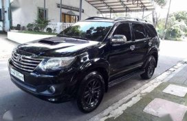 LIKE NEW 2015 Toyota Fortuner V AT Diesel FOR SALE