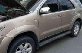 2011 Toyota Fortuner 4x2 2.5G Manual for sale 