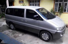 Hyundai Starex 1998 MT Silver Van For Sale
