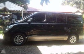 2011 Hyundai Grand Starex gold at for sale 