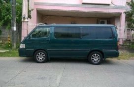 Toyota Hiace Commuter 2001 MT Green For Sale