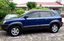 Selling 2006 Hyundai Tucson blue good condition